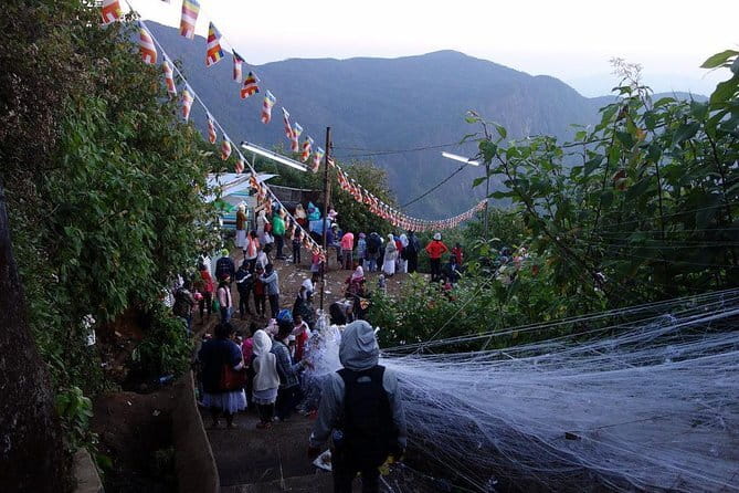 Kandy to Nallathanniya (Climb Adams Peak) - Key points at a glance