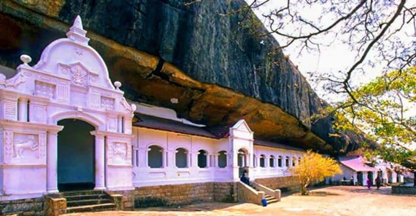 Kandy to Sigiriya Private Tour by Tuk Tuk with All Fees - Key points to know before you book