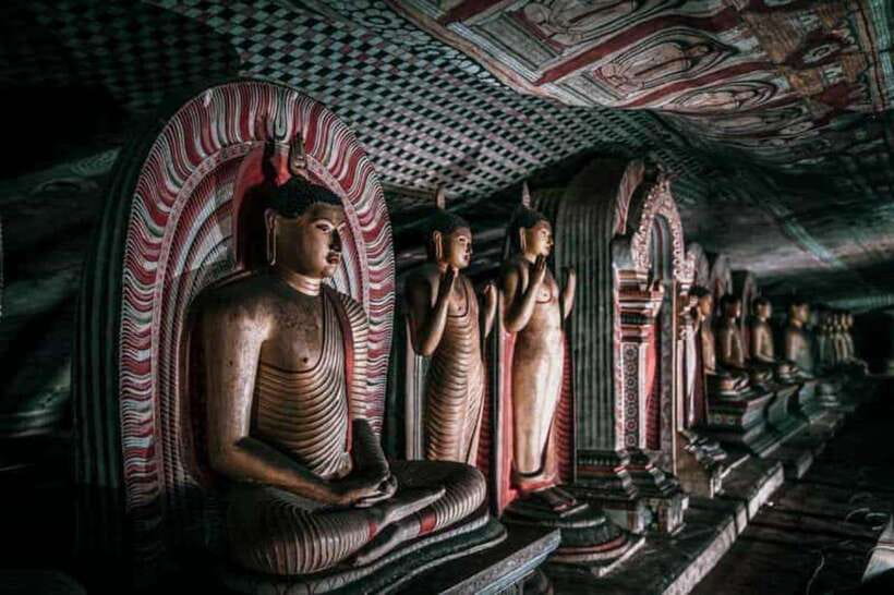 Kandy to Sigiriya Private Tour by Tuk Tuk with All Fees - Sigiriya Rock: the big finish