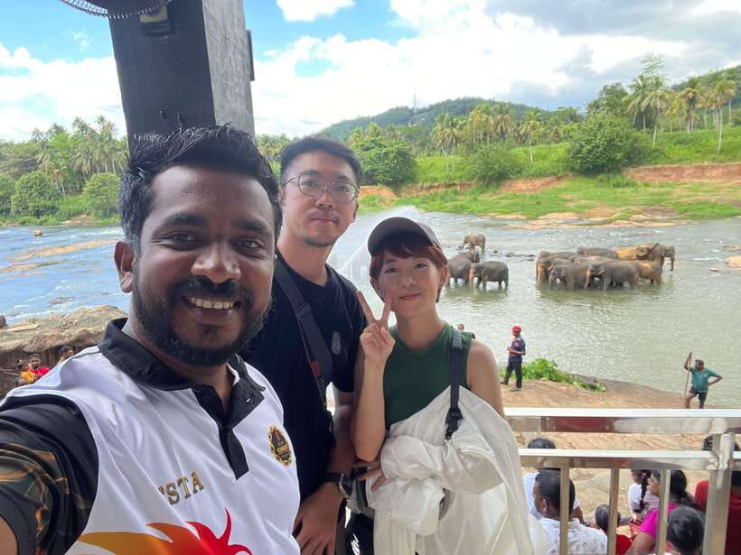 Kandy: Tuk Tuk Tour with Ambuluwawa Tower & Pinnawala - Pinnawala and the elephant-focused afternoon