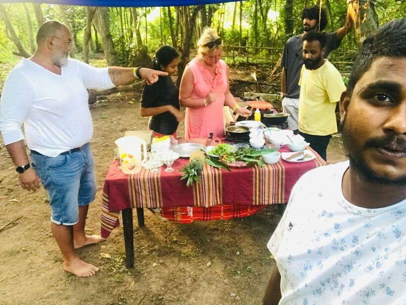 Kosgoda: Traditional Sri Lankan Cooking Class. - Arriving at the local kitchen