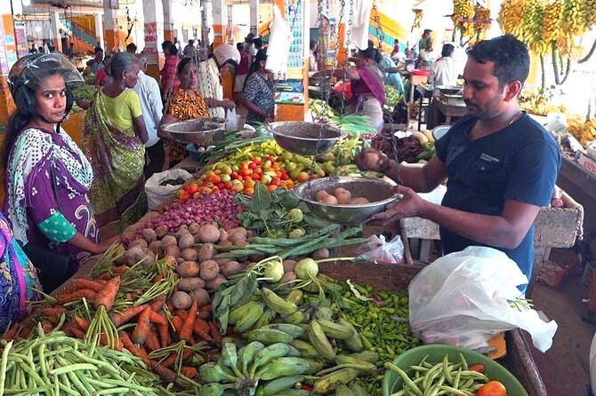 Market Tour and Cooking Class from Colombo - Lunch or dinner made by your own hands