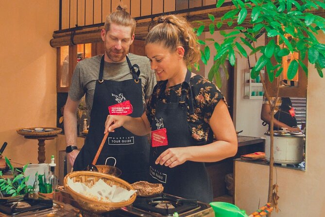 Market Tour and Hands-On Cooking Class Colombo - Cleaning, measuring, and cooking by hand
