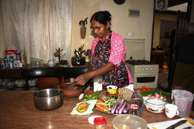 Market Tour and Sri Lankan Cooking Class inside Galle Fort - Starting with Galle’s markets and a local shopping list