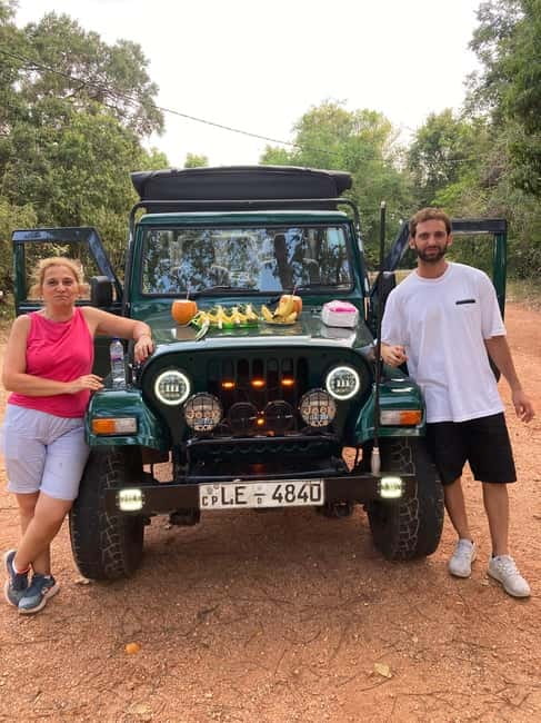 Minneriya National Park: Private 4x4 Jeep Safari - Three hours inside Minneriya or Kaudulla