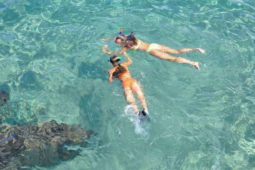 Mirissa: Whale Watching, Snorkeling, and Coconut Hill Tour - A beach break with a sunbed