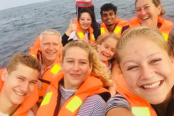 Most Popular Round Tour in Sri Lanka - Day five: Ella Rock and the Nanuoya to Ella train