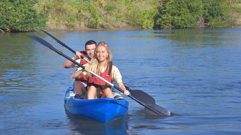 Negombo: Guided Kayaking Tour in the Lagoon - Paddling into Negombo Lagoon