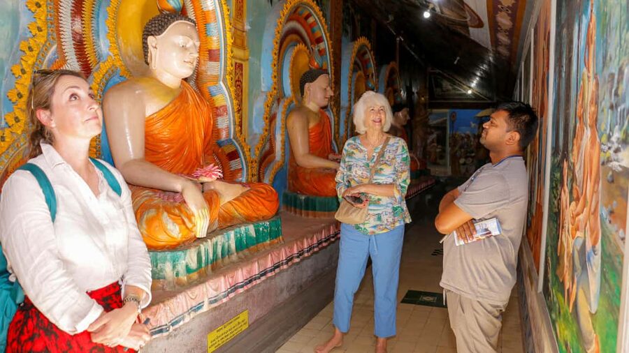 Negombo: private half day city tour with hotel transfers - Dutch Fort and the fish market