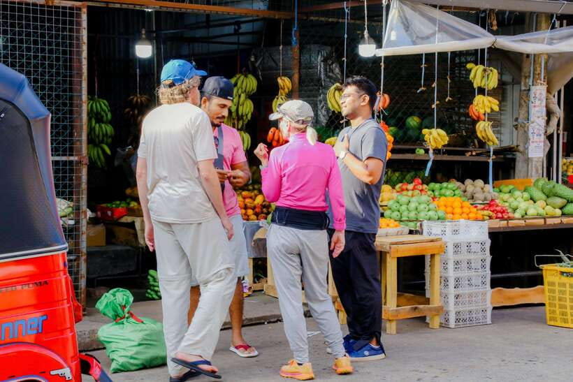 Negombo: Private Half-Day Tuk-Tuk Tour with Hotel Transfers - Sea Street and the religious mix of Negombo