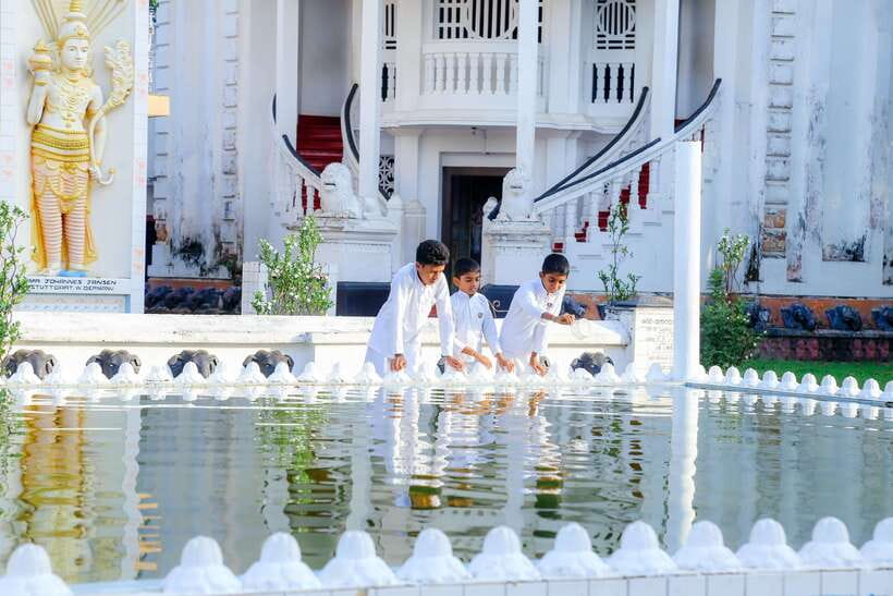 Negombo: Private Half-Day Tuk-Tuk Tour with Hotel Transfers - Starting beyond the city with Angurukaramulla Temple