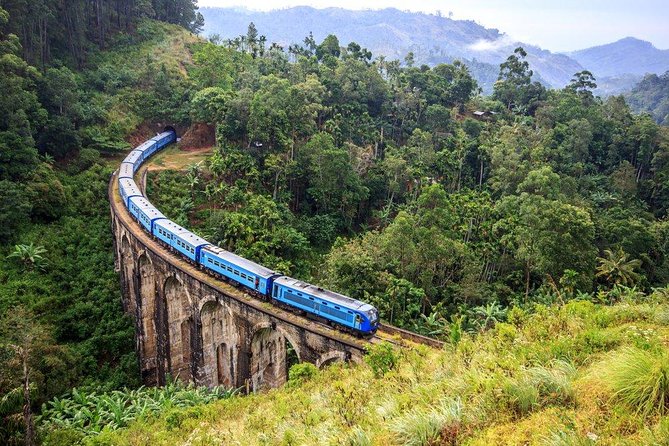 Nuwaraeliya (Nanuoya) to Ella Reserved Train Tickets - Second class or third class, and why it matters