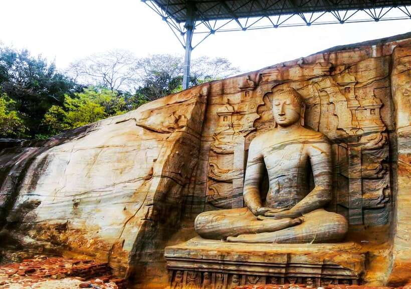 Polonnaruwa: All Inclusive Ancient City Guided Cycling Tour - Beginning with a safety briefing and bike ride