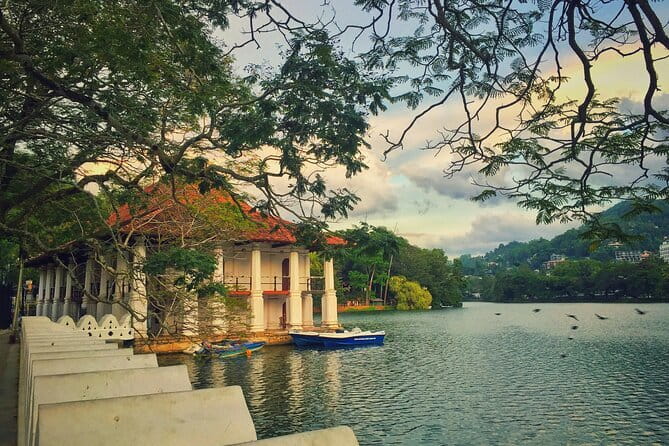 Private Car & English-Speaking Driver – Sri Lanka Island wide - Building a Sri Lanka route that fits the service