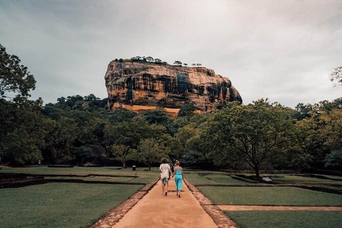 Private Car & English-Speaking Driver – Sri Lanka Island wide - Colombo, Negombo, and the first day