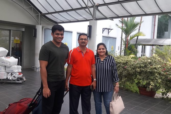 Private Car With certified Guide for Multi Day Tours - Why a private car makes sense in Sri Lanka