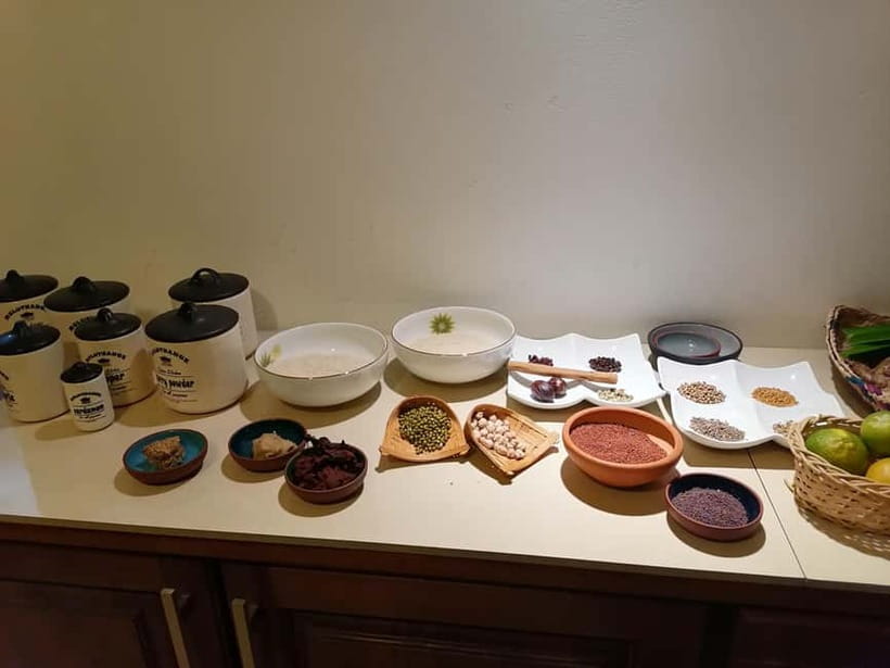 Private cooking class - Personalized classic menu - Exploring Sri Lankan spices before cooking