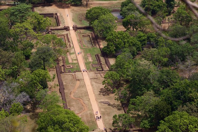 Private Day Tour from Colombo to Sigiriya, Dambulla & Pidurangala - Practical Details That Affect Your Day