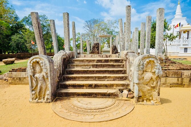 Private Day Tour Of Anuradhapura Ancient Kingdom and Avukana - The Great Stupas of Anuradhapura