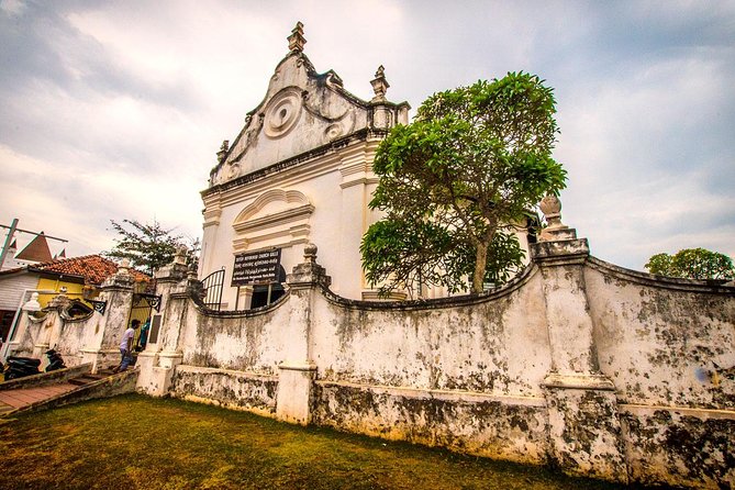 Private Day Tour Of Galle From Colombo and Negombo - Two hours inside Galle Dutch Fort