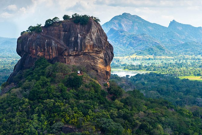 Private day tour to Sigiriya and Dambulla from Colombo - Who should book this experience?