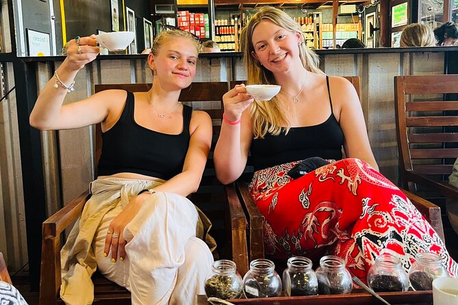 Private Day Trip to Ella Sri Lanka - Kellibedda Tea Factory explains how black tea is made