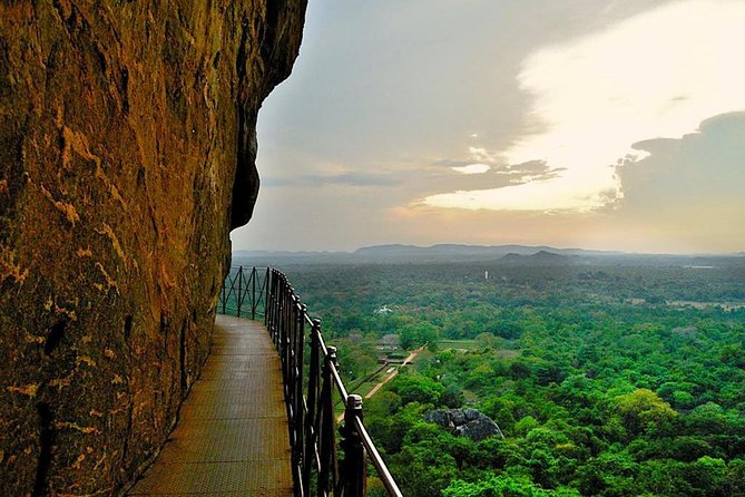 Private Day Trip to Sigiriya , Dambulla and Pidurangala Rock - What to pack for two climbs