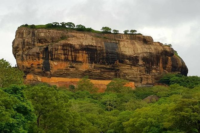 Private Day Trip to Sigiriya & Dambulla from Kandy – Aaliya Tours - The road from Kandy: pleasant, busy, and longer than expected