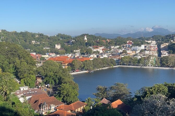 Private Full Day Tour Sigiriya and Dambulla From Kandy - Arthur’s Seat gives Kandy a graceful opening