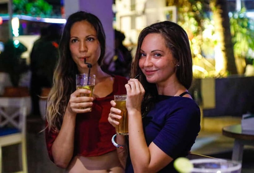 Private Guided Night Life Tour In Colombo Sri Lanka - Returning to the dance floor