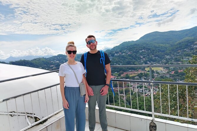 Private Kandy City Tour: Temple of the Tooth & Lake Highlights - One hour among the Royal Botanical Gardens