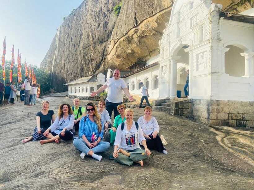 Private Kandy to Sigiriya and Minneriya Safari Day Tour - Choosing between Sigiriya and Pidurangala