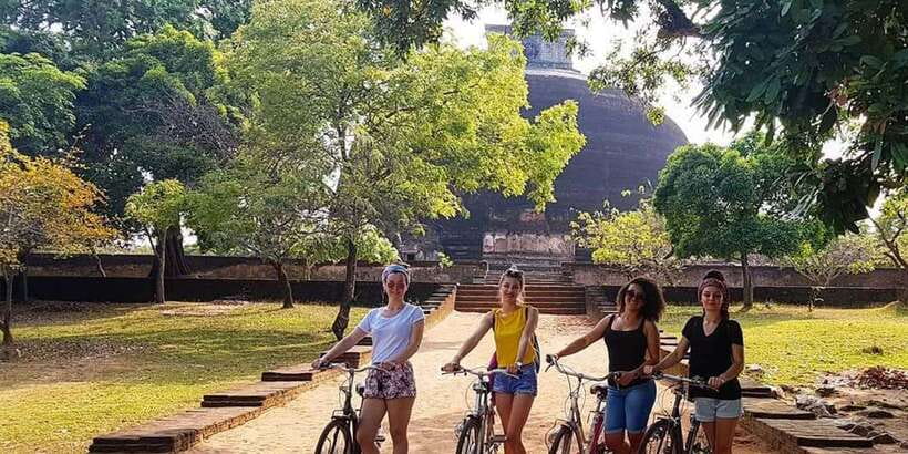 Private Polonnaruwa ancient city Guided tour From Colombo - Entering the ancient city