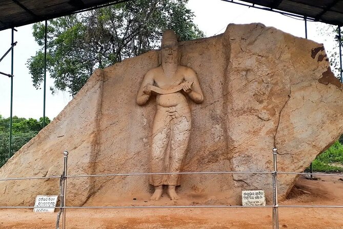 Private Polonnaruwa Sightseeing Day Tour from Sigiriya - Parakramabahu I and Pothgul Viharaya