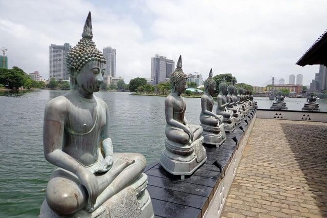 Private Tour of Colombo with Ajeet De Soyza - The Dutch Hospital and Colombo Fort