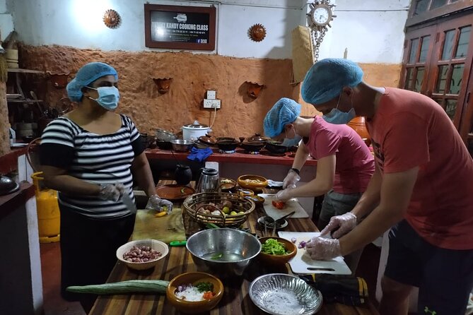 Private Traditional Sri Lankan Cooking Class in Kandy with Hotel Transfers - Hotel pickup and the 10:00 am start