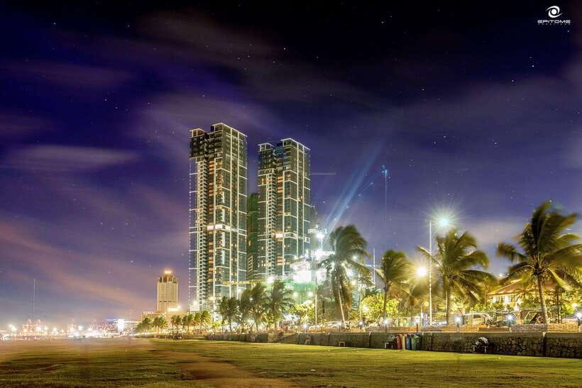 Real Essence of Colombo - Sightseeing & Cultural Exposure - Red Mosque and Sri Kathirvelautha Temple
