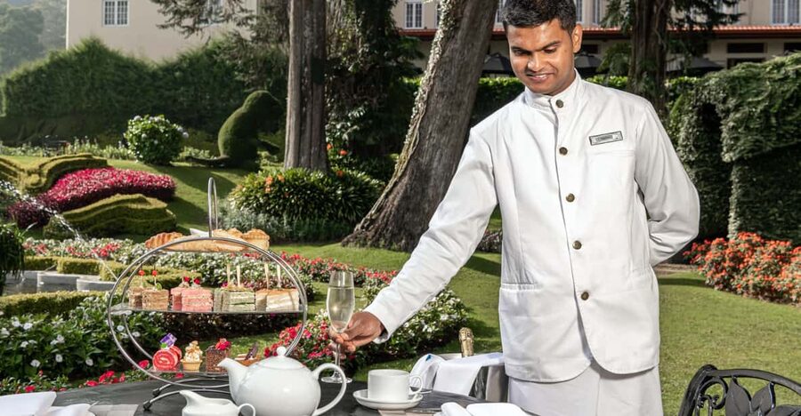 Royal Afternoon Tea at the Grand Nuwara Eliya + Bubbly! - Walking the Grand Hotel after tea