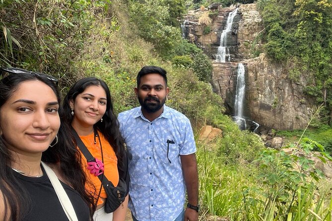 Scenic Road Trip to Ella from Kandy (Group) - Damro Labookellie shows how tea reaches your cup