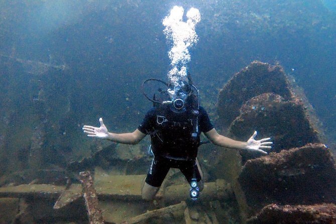 Scuba Diving in Mirissa - Choosing between reefs, rocks, and wrecks