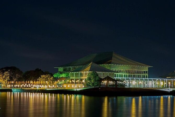Shangri-La Colombo City Tour. - What this Colombo tour is really designed to do