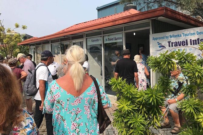 Shore Excursion Kelaniya Temple & Colombo City Tour - Guides, language, and the private format