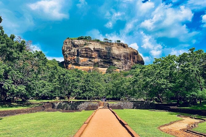 Sigiriya and Dambulla Cave Temple Private Day Trip From Bentota - Who should book this experience?