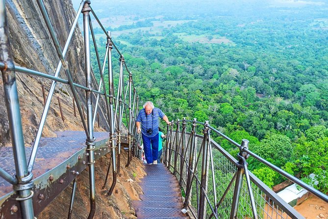 Sigiriya and Dambulla Day Tour from Bentota (All Inclusive) - Dambulla’s five cave temple rooms