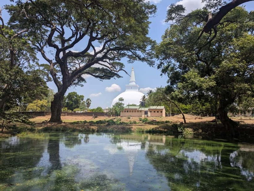 Sigiriya: Anuradhapura Guided Day Trip - Why Anuradhapura deserves a full day from Sigiriya