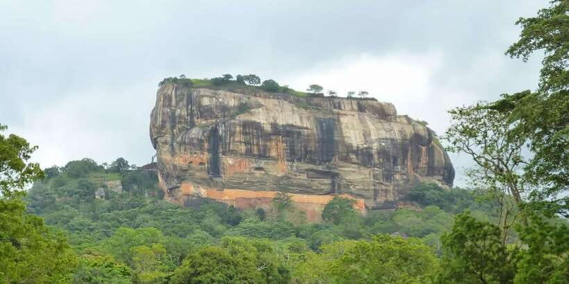 Sigiriya & Dambulla: All Inclusive Day Tour - Four shopping stops change the rhythm
