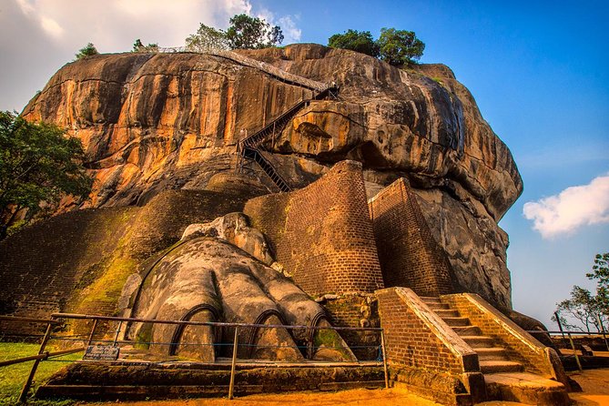 Sigiriya & Dambulla Private Day Trip with Entry Fees & Lunch - Possible shopping stops and how to handle them