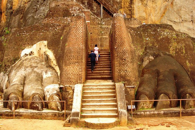 Sigiriya Day Tour from Colombo or Negombo by Private Car / Van - Who should book this private Sigiriya day?