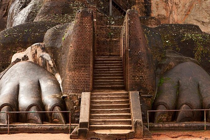 Sigiriya Fortress & Dambulla Day Tour From Colombo, Bentota Area - Village food beside Lake View Village