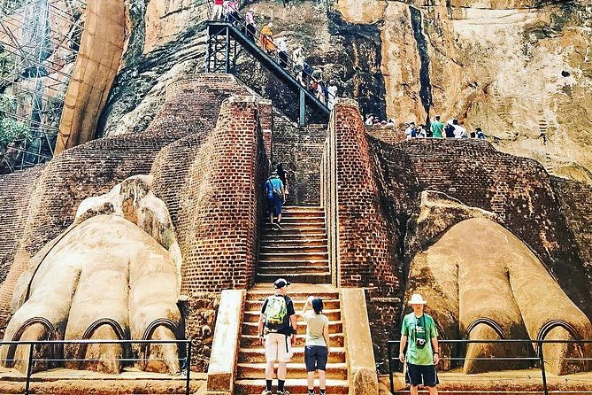Sigiriya, Polonnaruwa & Dambulla "Trilogy" Day Tour from Colombo - Polonnaruwa’s Vatadage and royal ruins